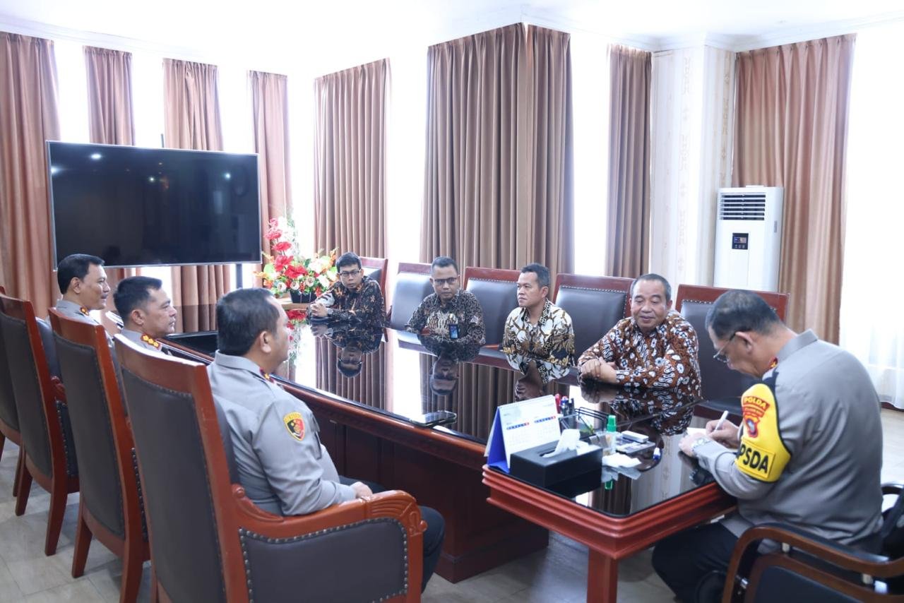 Kunjungan kerja bright PLN batam