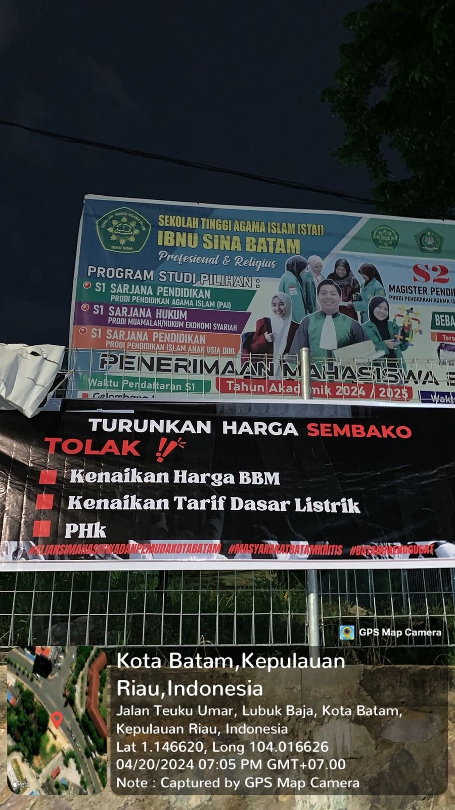 Spanduk penolakan