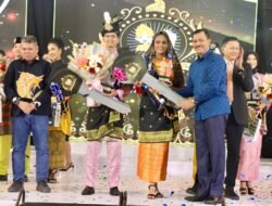 Grand Final pemilihan Duta Wisata Encik dan Puan Kota Batam