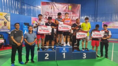 AKBP Riky Iswoyo, S.I.K., M.M Secara Resmi Menutup Turnamen Badminton Polres Bintan Hari Bhayangkara Ke 78