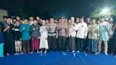 Photo bersama Kapolsek sekupang