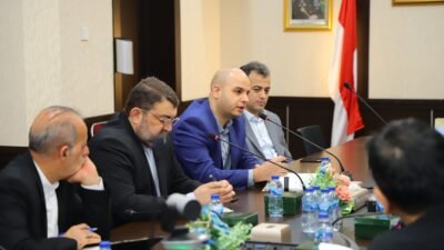 Dubes iran