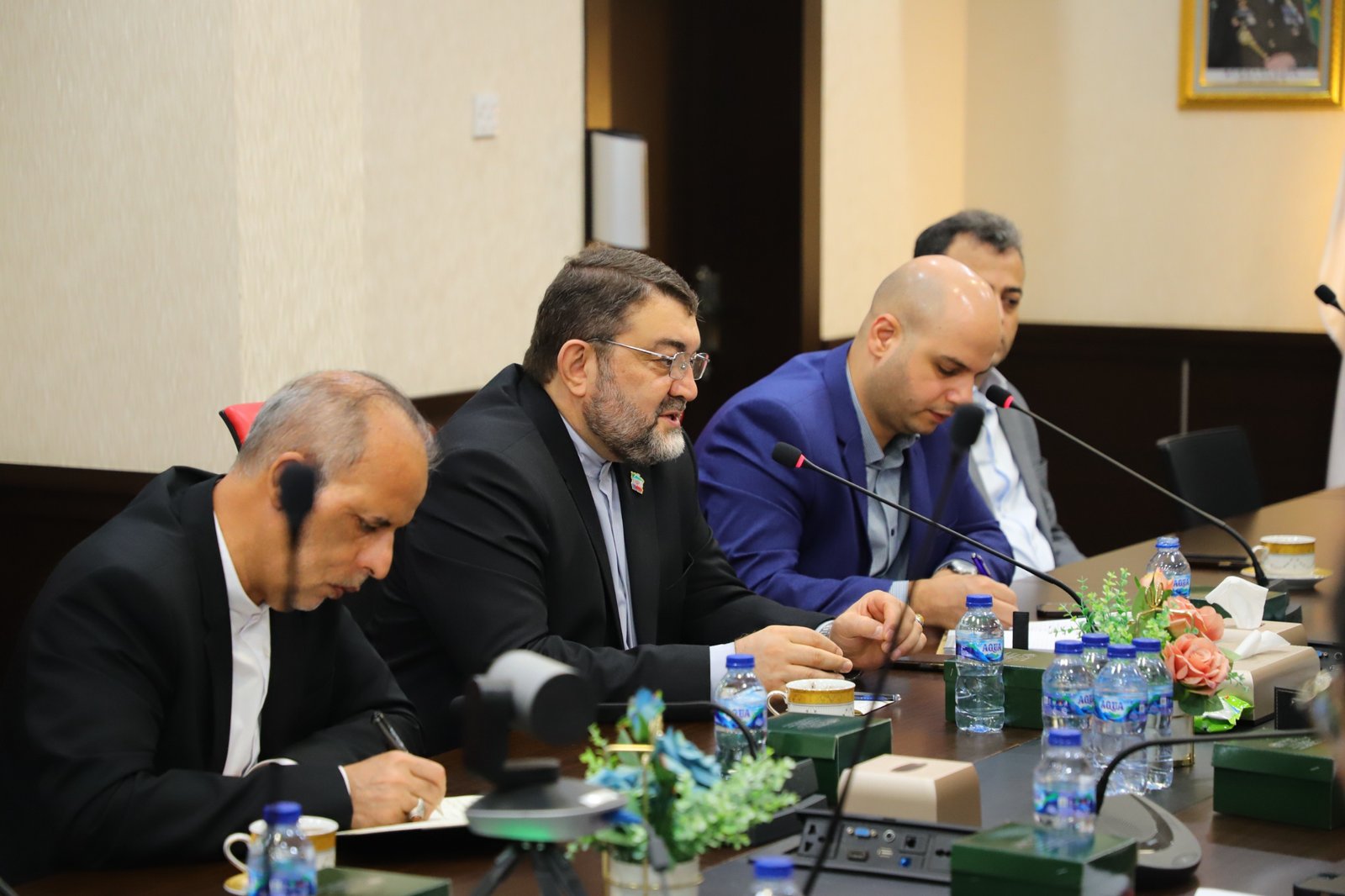 Konselor I Kedubes Iran Mr. Mohammad Reza Pakseresht, Asisten Duta Besar Mr. Ali Pahlevani Rad, Staff Kedubes Iran Mr. Amir Rostam Dokht, serta pemilik Kapal Arman 114 Mehdi Yousefi.