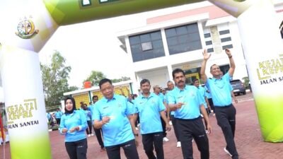 Kejati Kepri Gelar Gerak Jalan Santai dan Lomba Senam Kreasi