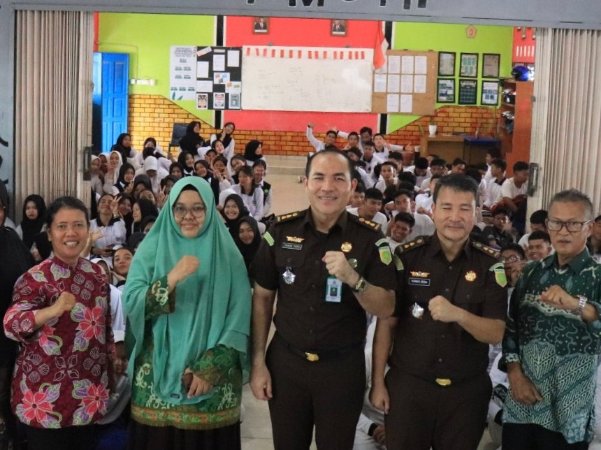 Penyuluhan Hukum Jaksa Masuk Sekolah (JMS)