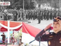 Peringati HUT KORPRI ke 53, Kajati Jatim Mia Amiati Jadi Inspektur Upacara