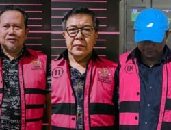 Kejagung Limpahkan 3 Tersangka Oknum Hakim PN Surabaya ke Kejari Jakarta Pusat