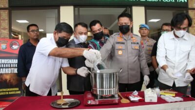 Kapolresta Barelang Pimpin Pemusnahan 153,06 Gram Sabu, Selamatkan Ribuan Jiwa