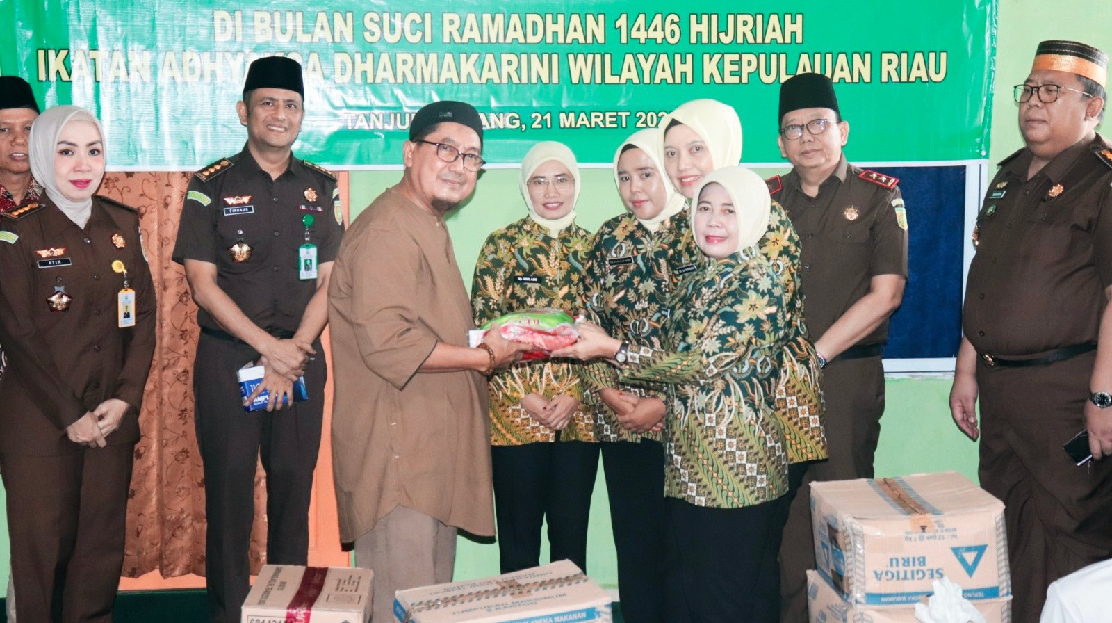 Berkah Ramadhan Kejati Kepri