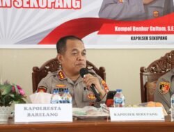 Jumat Curhat Warga Sekupang, Pak Kapolresta Barelang, Zaenal Arifin, Hadir Mendengar.