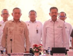 Kajati Kepri Mengikuti Launching Sekaligus Press Conference Sisa Stockpile Bijih Bauksit di Tanjung Moco Kabupaten Bintan