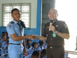 Bangun Kesadaran Hukum, Kejati Kepri Sosialisasikan Bahaya Napza, Bullying dan Bijak Bermedsos di SMKN 1 Seri Koala Lobam Bintan