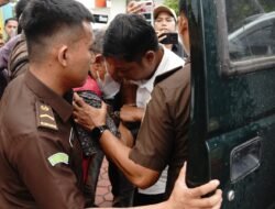 Rugikan Negara Rp 4,5 Miliar, Kejati Kepri Tahan Dua Tersangka Baru Korupsi Jasa Pemanduan dan Penundaan Kapal