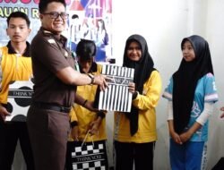 Kejati Kepri Kunjungi SMK Negeri 8 Batam, Ajak Pelajar Hindari Narkoba, Lawan Bullying, dan Cerdas Bermedsos