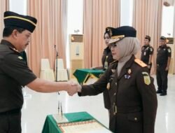 Kajati Kepri Pimpin Upacara Pelantikan dan Pengambilan Sumpah Jabatan Wakajati Baru