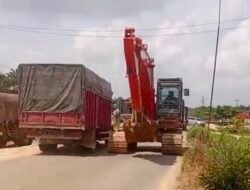 Bang Jago Melenggang Santai, Pengguna Jalan Lintas Ngelus Dada