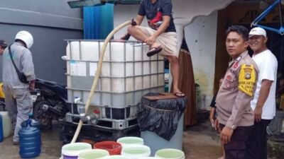 Hari Ke-16 Pendistribusian Air Bersih di Kelurahan Tanjung Sengkuang